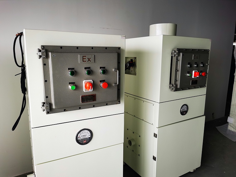 工業(yè)防爆除塵器